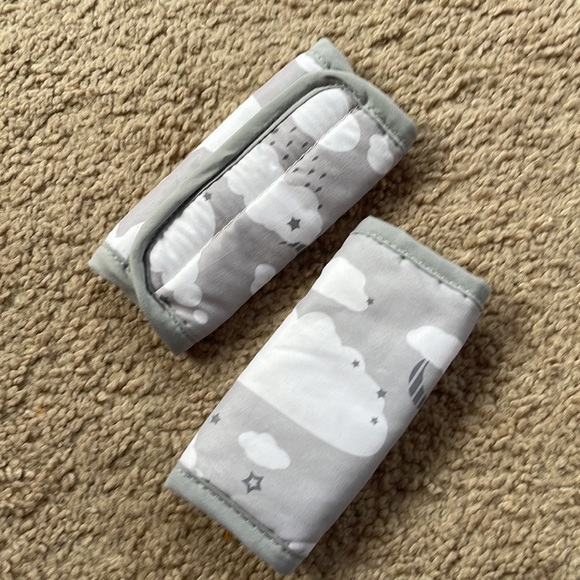 GO By Goldbug Clouds Duo Head Support And Strap Cover Set - Picture 9 of 12